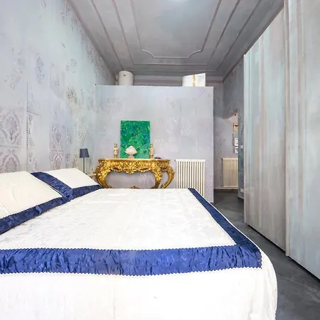 Apartment Art Gallery Genoa