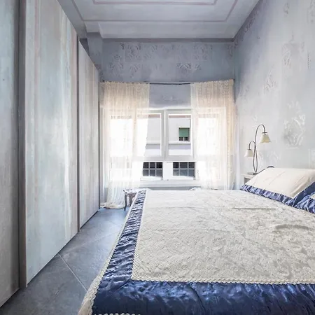 Art Gallery Apartment Genoa
